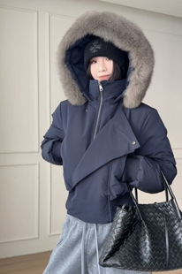 大毛领连帽羽绒服女短款 新款 加厚保暖白鸭绒外套 2025冬季 SUN11