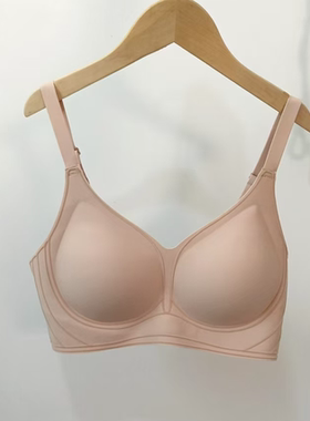 Wol*ord 3D软条文胸裸感浮雕植绒软支撑无痕内衣女聚拢上托调整型