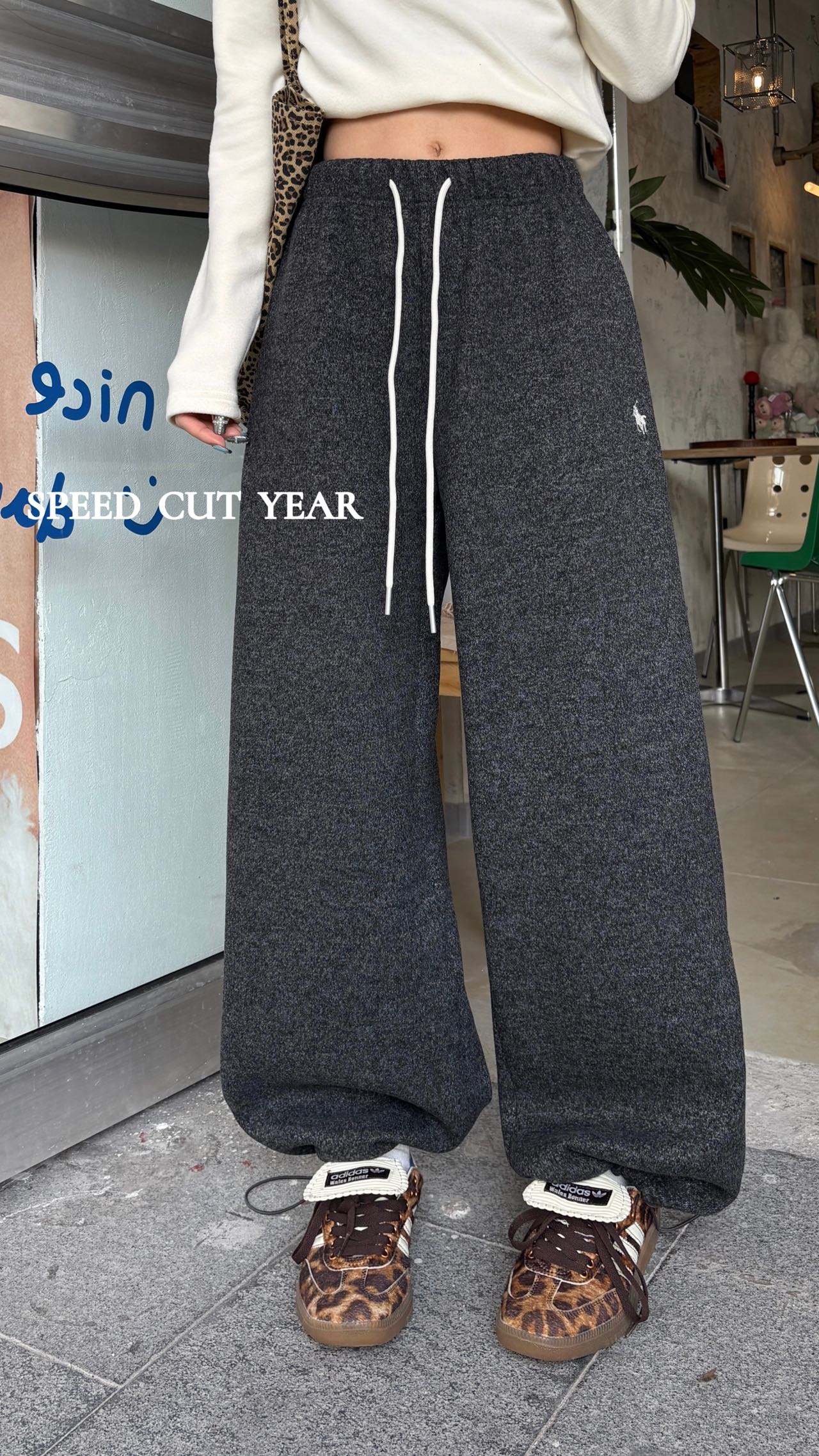 2A 2025新款韩版时尚百搭显瘦松紧腰宽松休闲卫裤女加绒直筒裤