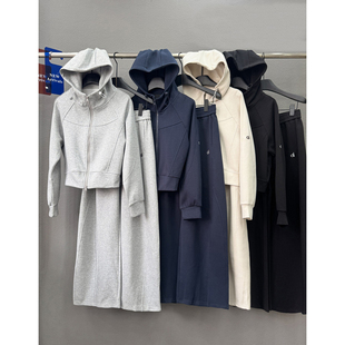 巨好看的运动套装女2025新款秋季慵懒风宽松拉链卫衣弯刀裤两件套