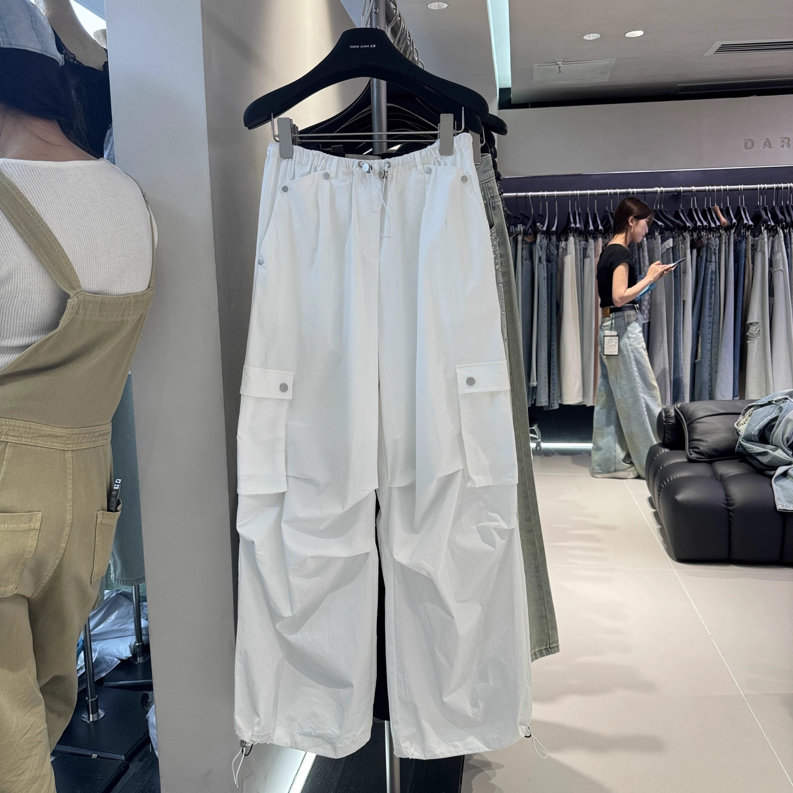 十三行 2025松紧腰抽绳阔腿裤女春夏韩版高腰宽松显瘦褶皱工装裤