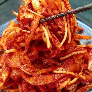 包邮云南德宏特产傣族农家下饭菜干脆苤菜根腌萝卜条酸辣微麻罐装