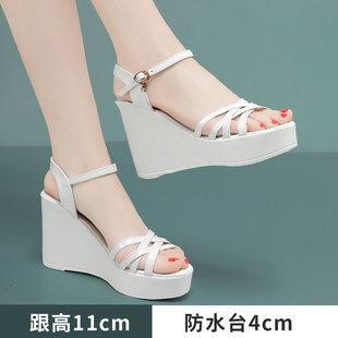 一字带百搭舒适不累脚露趾凉鞋 厚底高跟鞋 新款 11cm白坡跟2026夏季