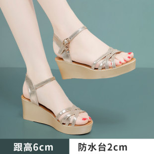 高级感女鞋 一字扣时尚 夏中跟厚底防水台露趾凉鞋 6cm金坡跟凉鞋