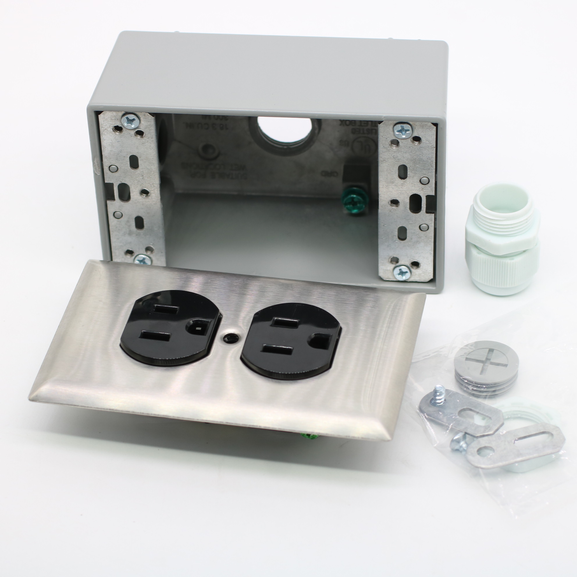 2位底盒面板铝压铸防水盒明装