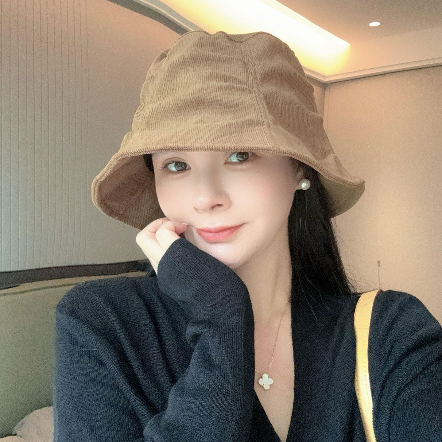 日系复古渔夫帽女秋冬护耳水桶帽