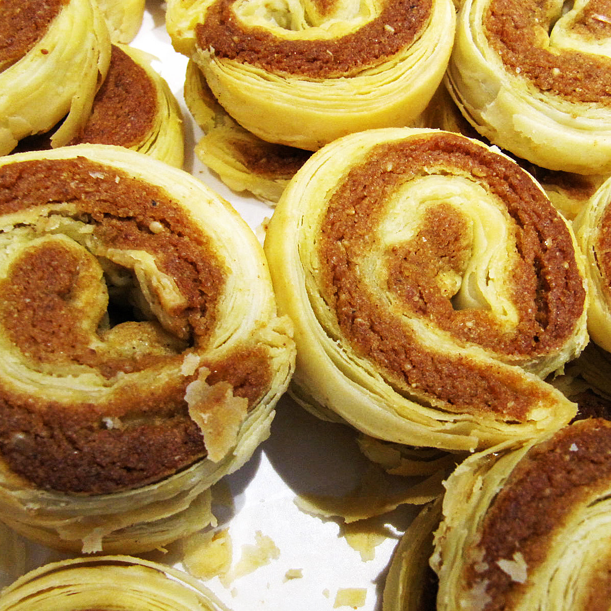 中华传统地域美食,辽阳特色老式糕点,真乐葱花缸炉,民族风味!