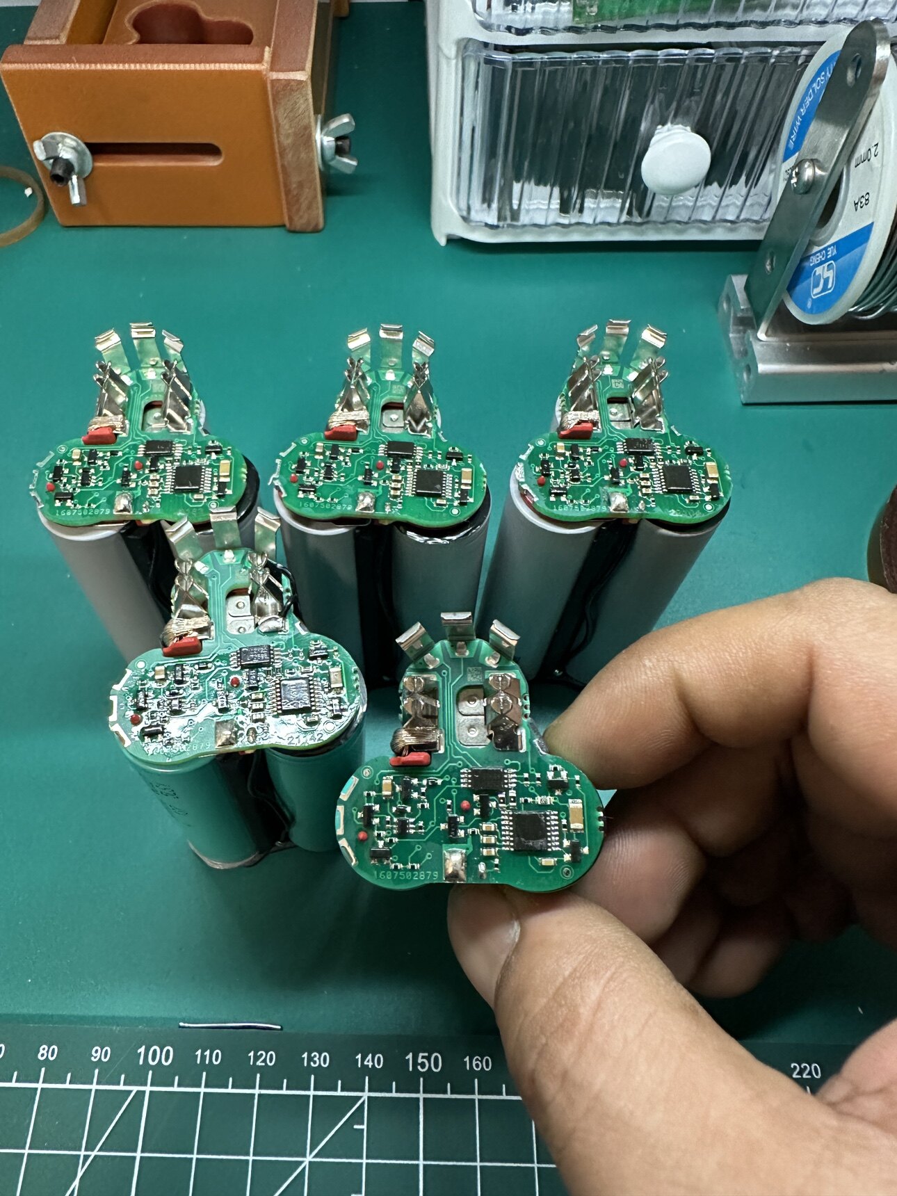 适用博世12V电池，带芯片博世手电钻电池，博世起子电池