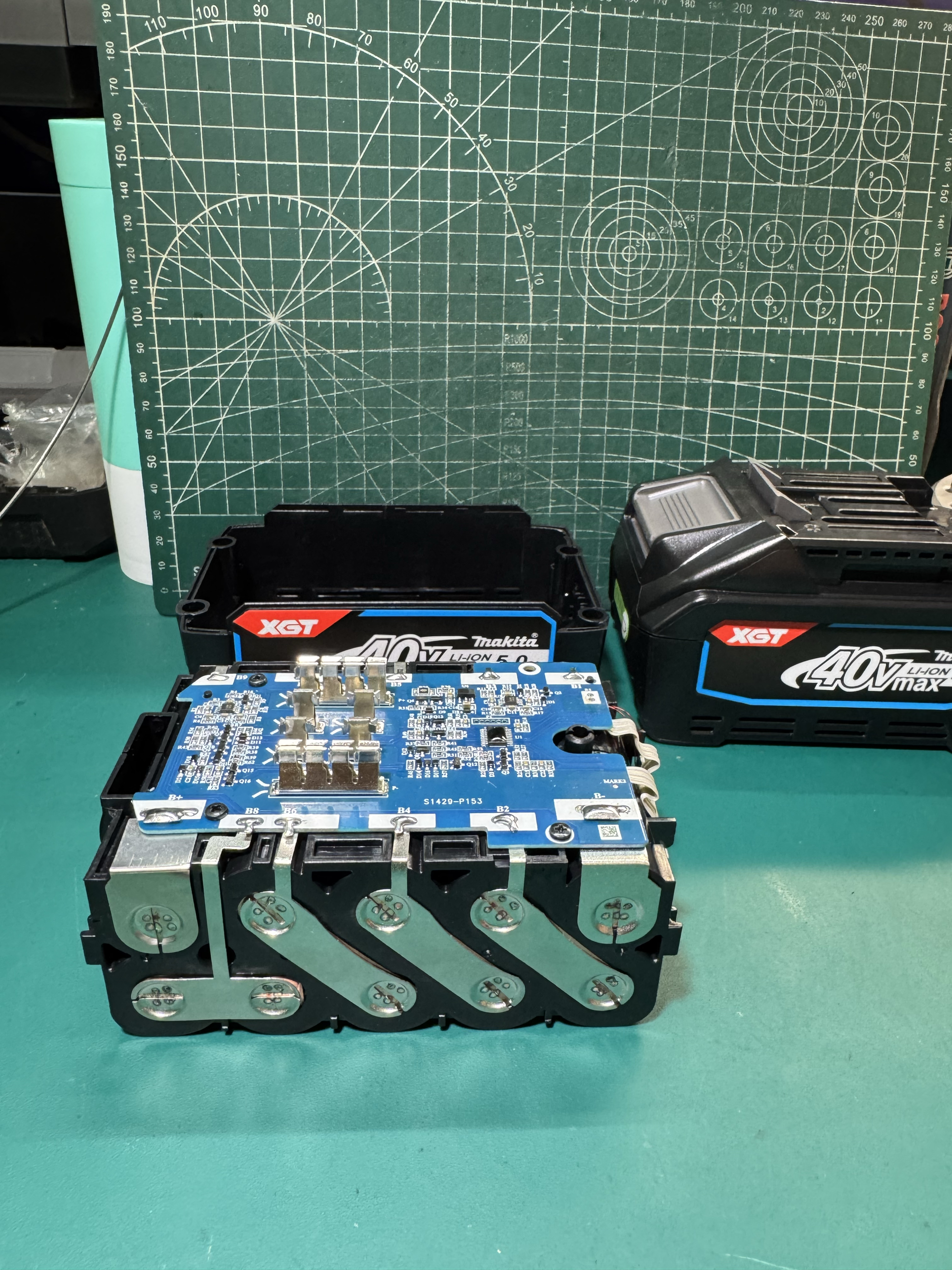 适用Makita牧田40V锂电池BL4040B电动工具XGT系列BL4050F