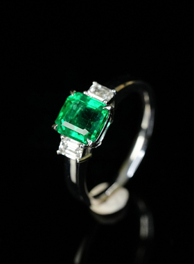 有生珠宝 天然祖母绿经典三石款赞比亚产地18k金祖母绿钻石戒指