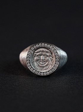 古希腊时期美杜莎重工拉丝古币戒指18k超厚金复古钻石围镶戒指