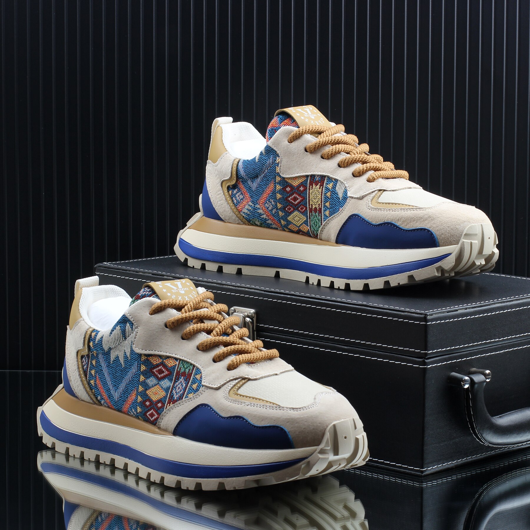 国潮时尚刺绣男鞋春季新款撞色厚底运动阿甘鞋百搭休闲舒适华夫鞋