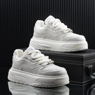 2025秋季新款厚底增高休闲板鞋