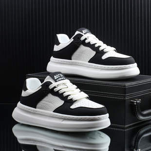 高级感潮牌时尚黑白拼色板鞋男款2026春季新款休闲百搭增高男鞋子