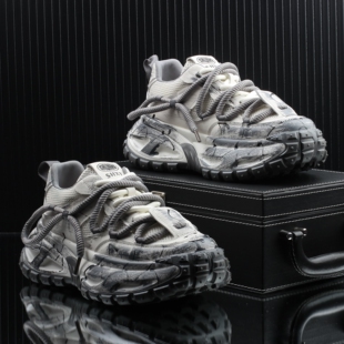 高级感潮牌轻奢痞帅时尚涂鸦潮流休闲老爹鞋男款网面透气增高男鞋