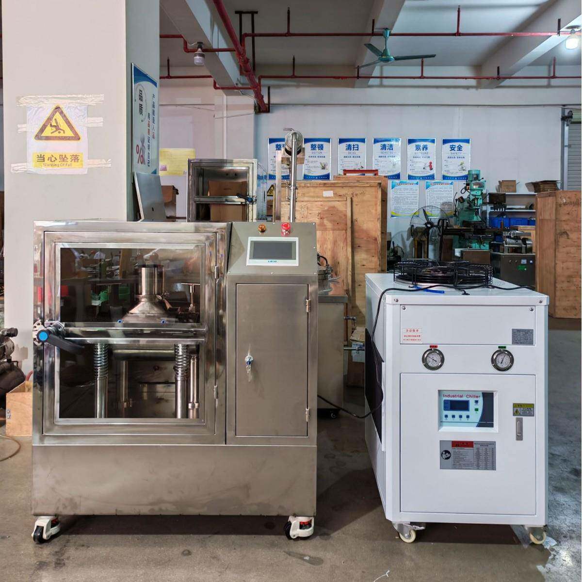 超细粉碎机小型3000目灵芝孢子粉破壁打粉机低温振动磨粉碎机