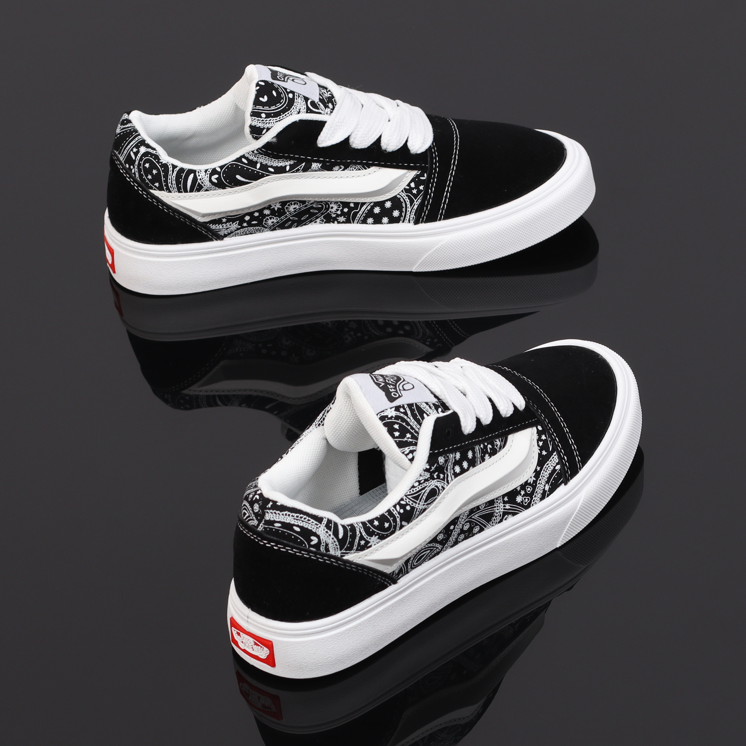 经典款黑白复古休闲鞋学生时尚百搭潮鞋板鞋宝藏情侣款潮流帆布鞋,流行男鞋,休闲板鞋,淘宝优惠券,粉丝福利购,淘宝优惠卷