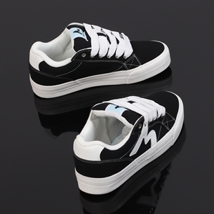 潮流低帮系带运动板鞋 情侣款 时尚 厚底舒适新款 经典 百搭休闲帆布鞋