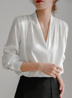 实拍2025春季白色衬衣女长袖法式设计感复古真丝上衣职业缎面衬衫