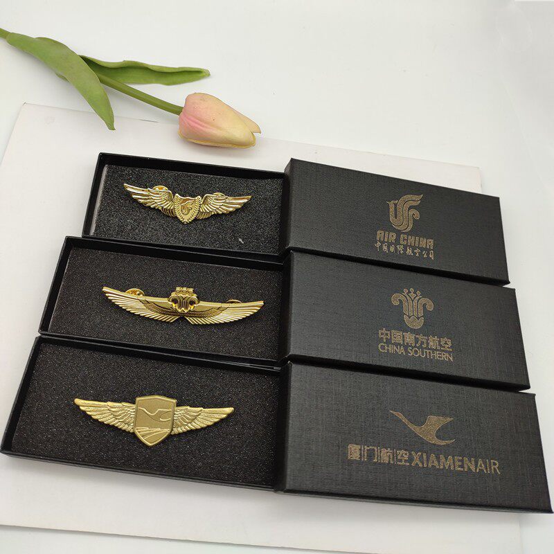 国航南航飞行员制服胸章海航厦航男乘务员空姐航空公司徽章纪念章