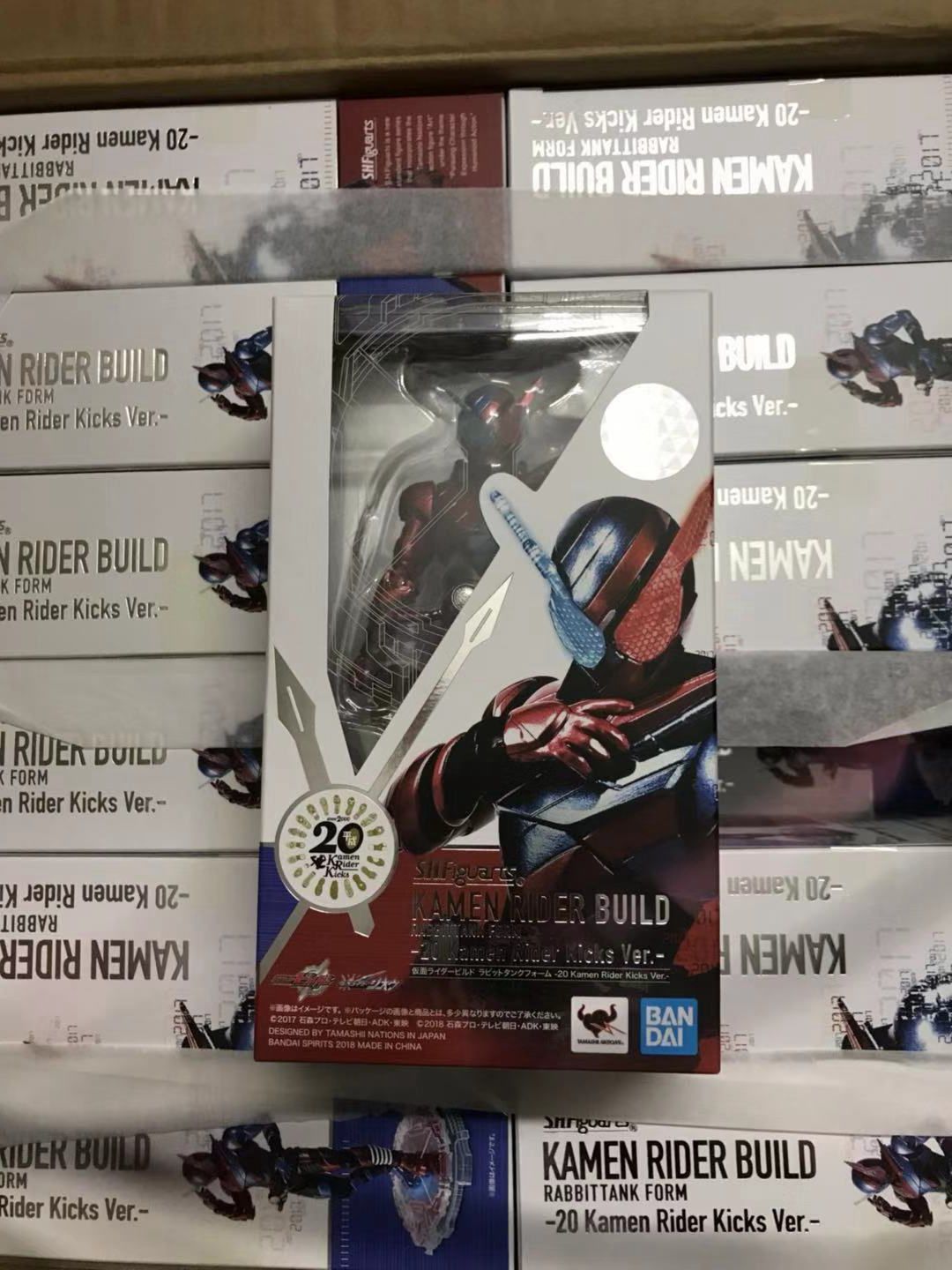 现货 万代 shf 假面骑士build 20周年 骑士踢 带地台 桐生战兔