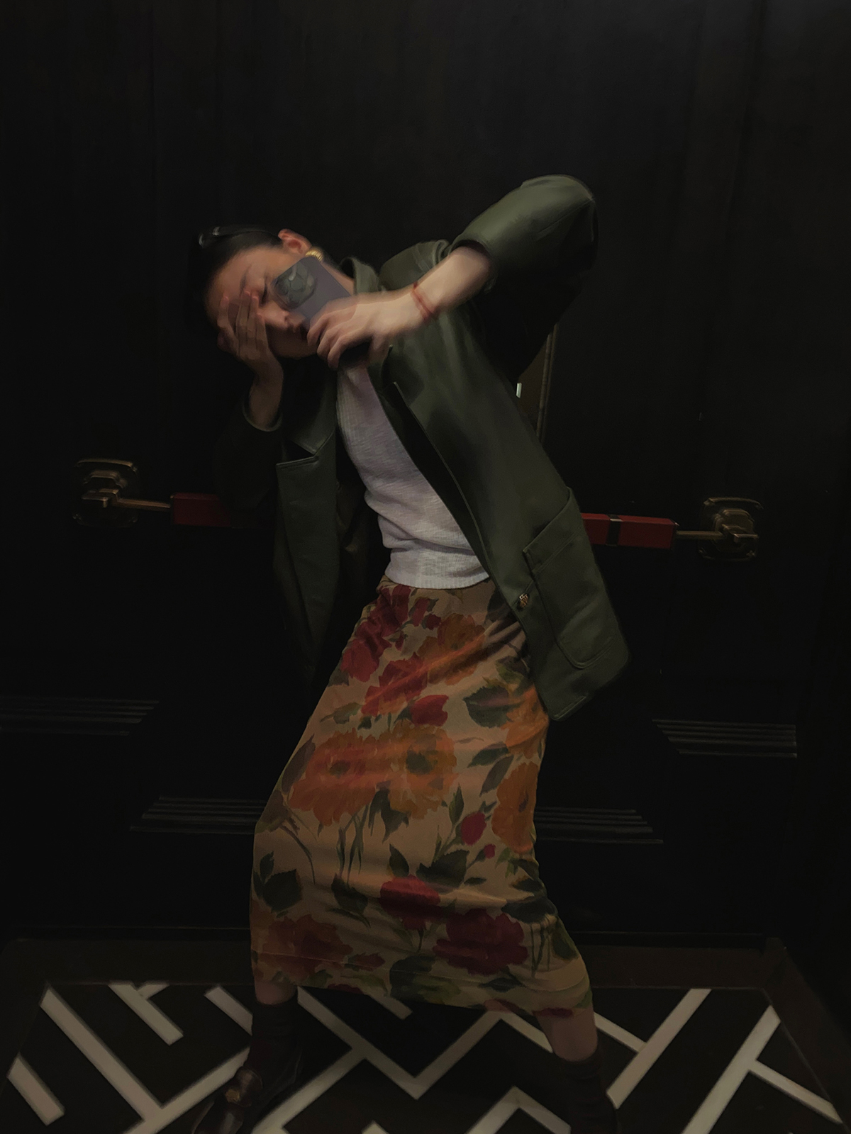 ABow2023复古油画真皮西装半裙