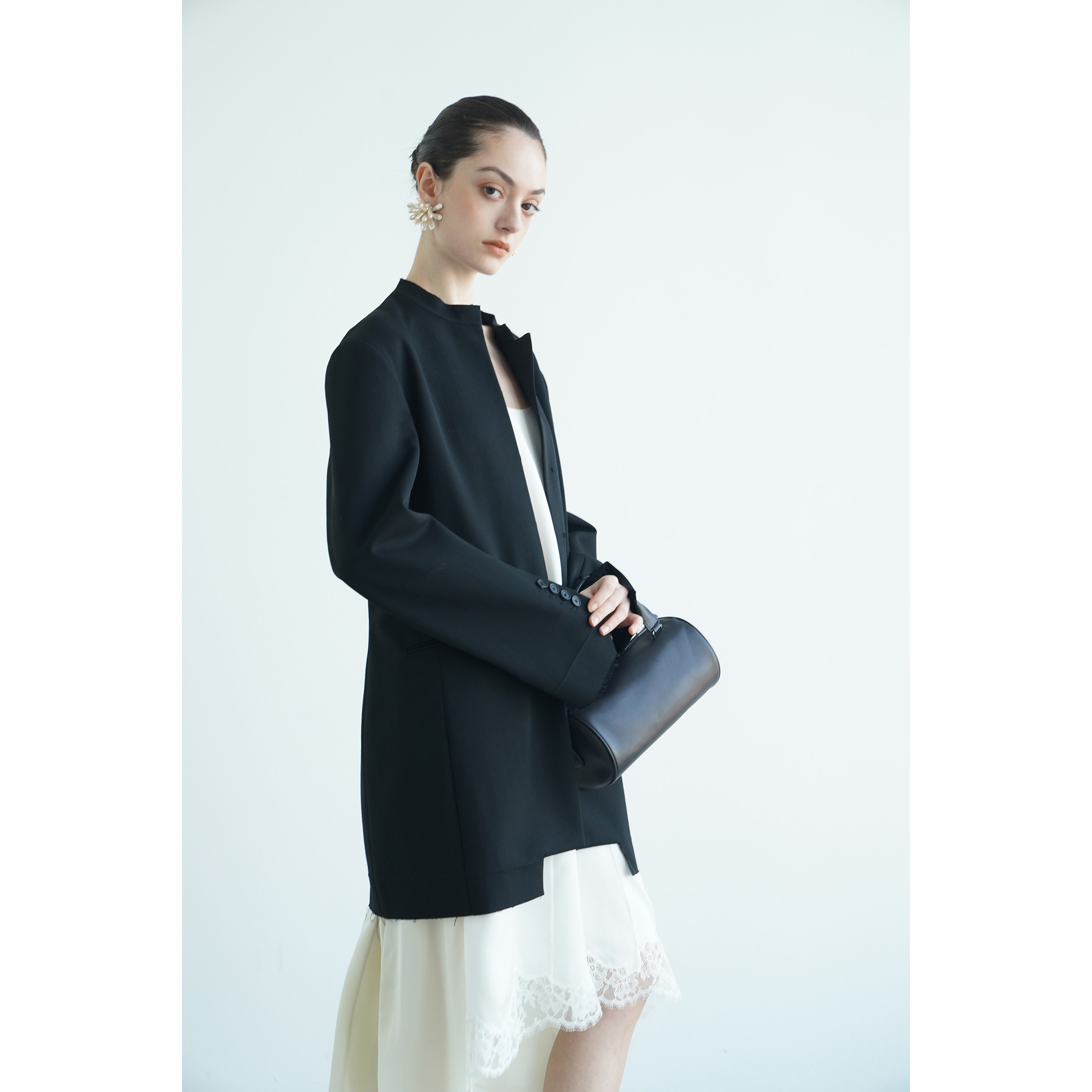 A Bow 2026 |「早春」重磅羊毛 桑蚕丝里衬廓形立领菱纹西装外套