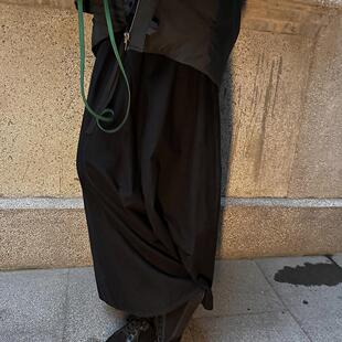 「冬季 2024 」高支高密棉极简气质抽绳松紧毛边黑半裙 Bow