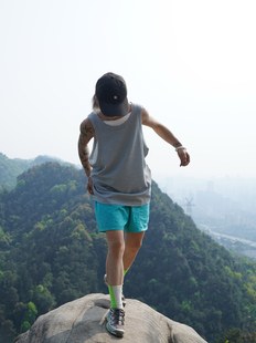 美式 运动宽松街头户外健身无袖 城市浓缩 老头背心百搭男女同款