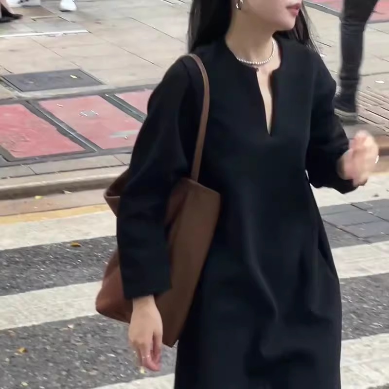 胖mm超大码女装春秋新款300斤宽松遮肉显瘦连衣裙时尚百搭长裙子