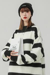 M881-P58潮牌日系宽松慵懒风条纹圆领毛衣男秋季新款高级感帅气图片