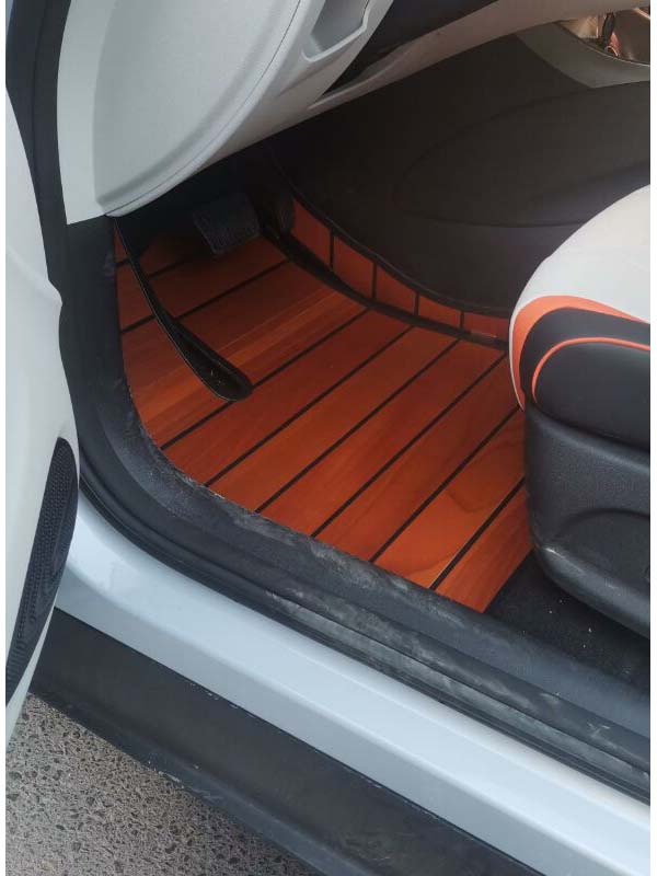 起亚嘉华索兰托智跑狮跑霸锐脚垫