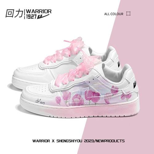 回力涂鸦情侣款手绘鞋