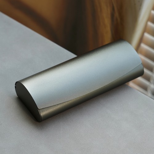 高级感眼镜盒送眼镜布