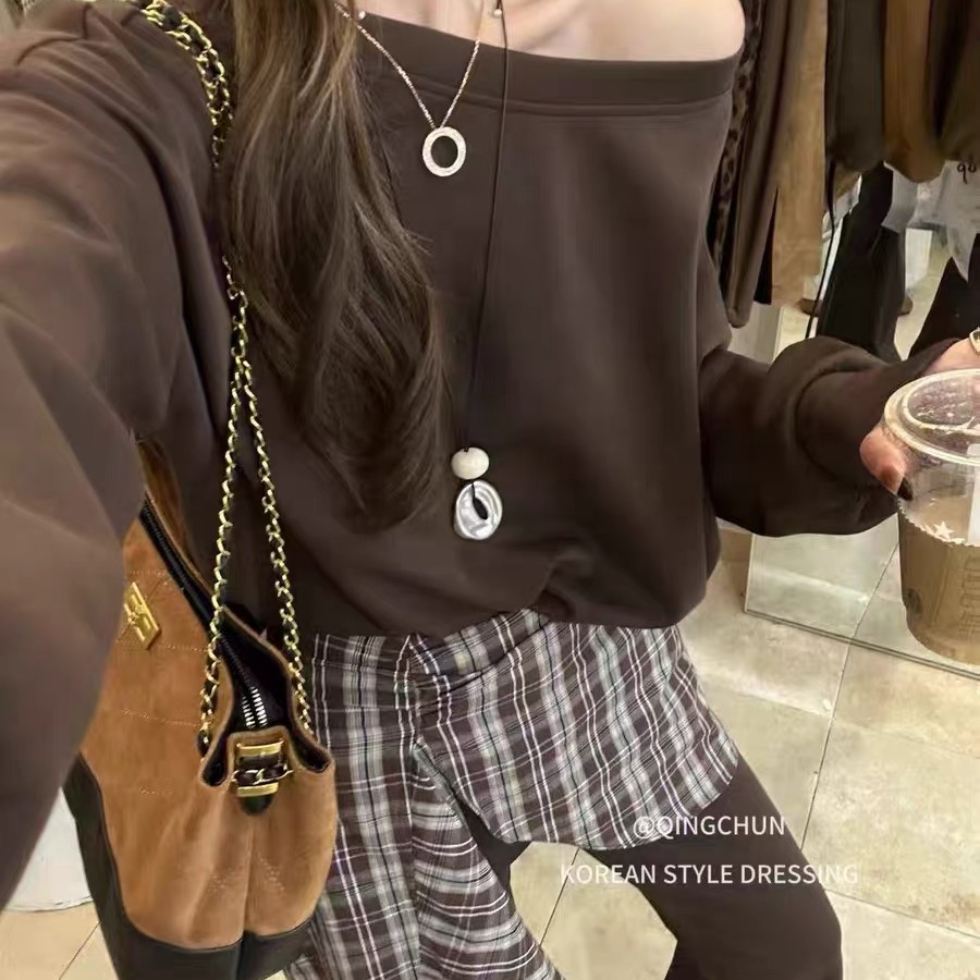 秋季一字领长袖卫衣格子喇叭裤