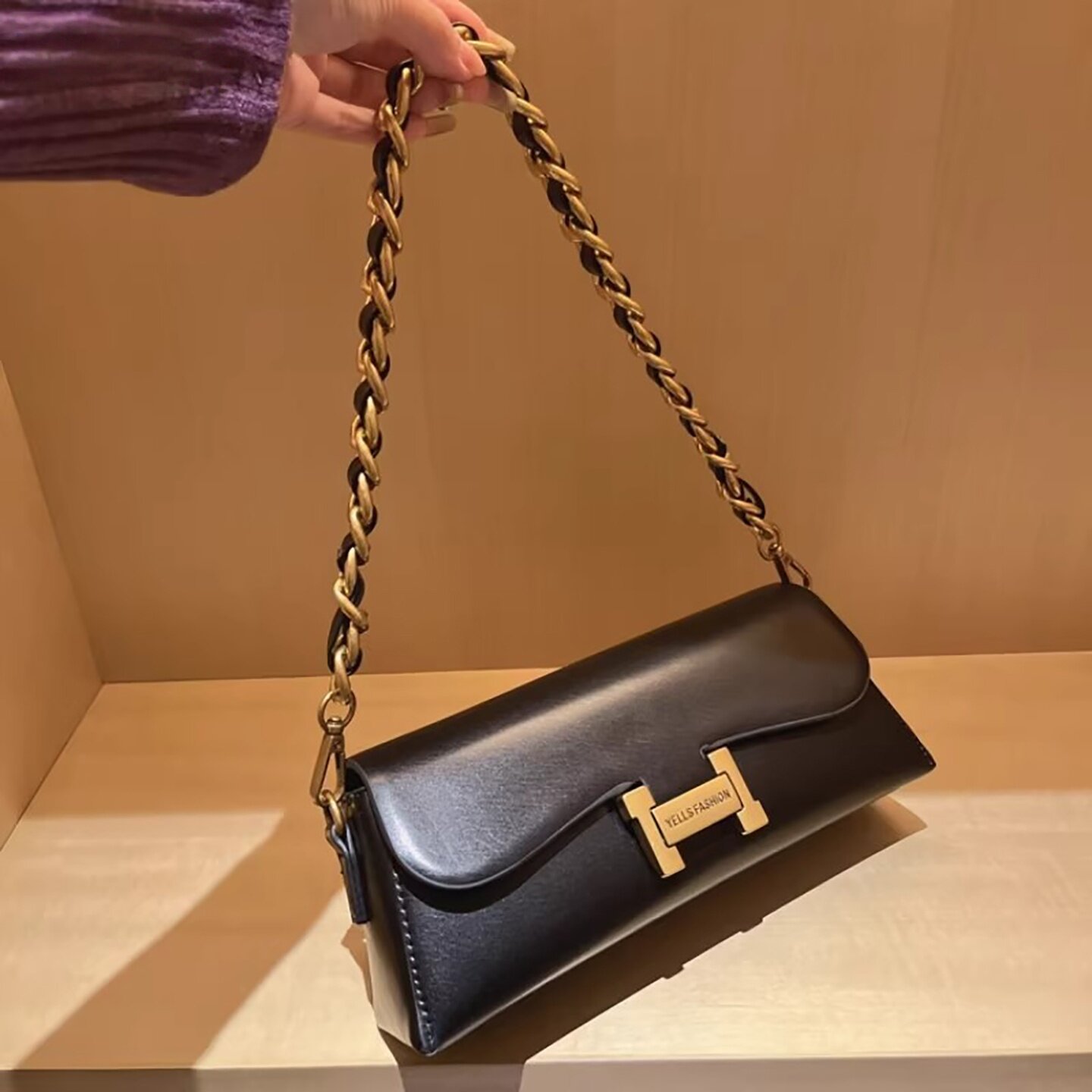 法国Uamtor轻奢真皮高级质感链条腋下包包女款百搭单肩斜挎法棍包