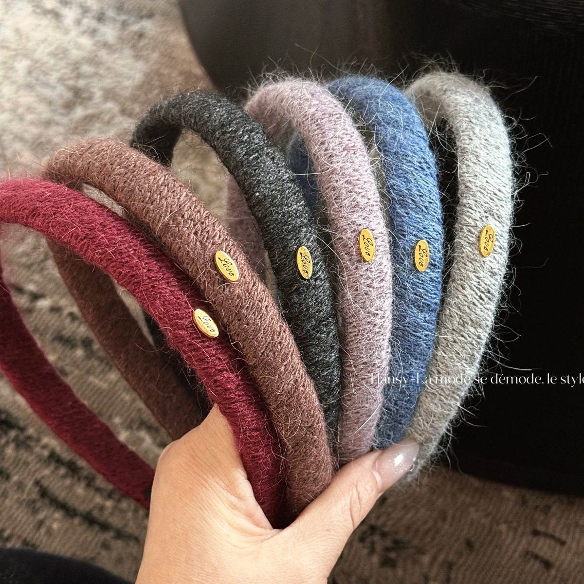 毛线缠绕头箍金标字母洗脸发卡秋冬细发箍女高颅顶外出百搭小饰品