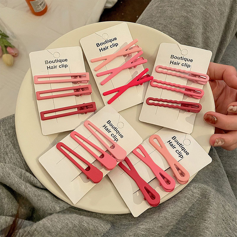 渐变玫粉色刘海夹发饰甜美百搭