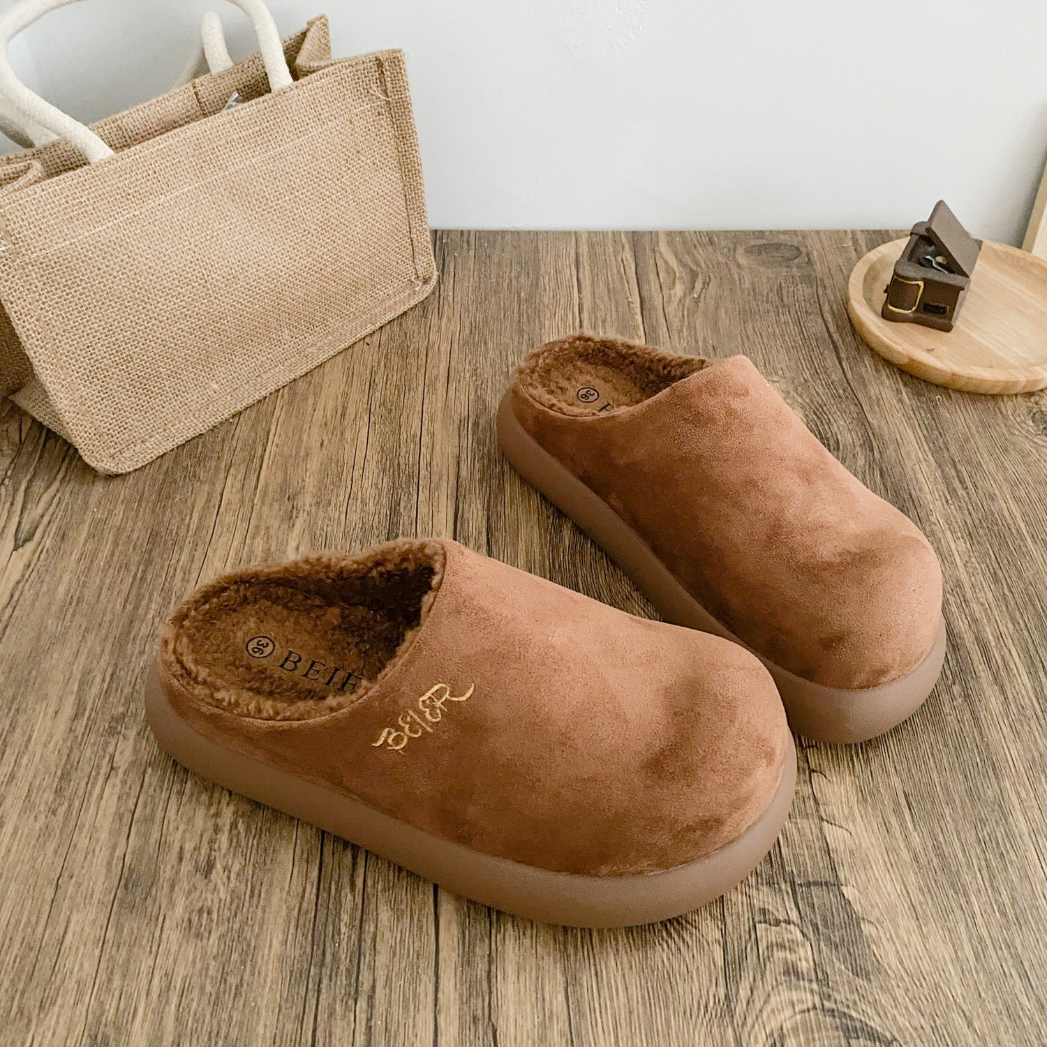 厚底勃肯鞋女外穿2025秋冬新款加绒毛毛鞋一脚蹬包头无后跟半拖鞋