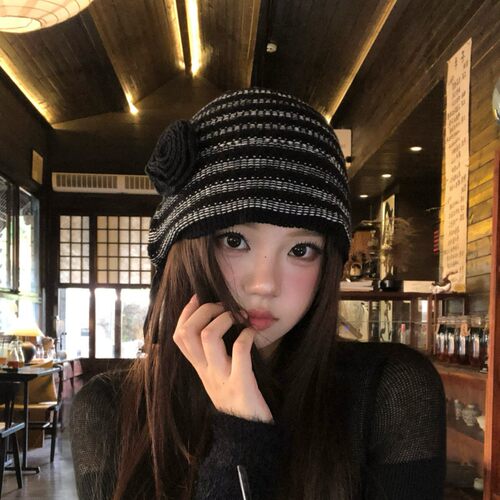 ins小众花朵条纹针织帽韩系显脸小套头帽薄款透气百搭毛线帽冷帽