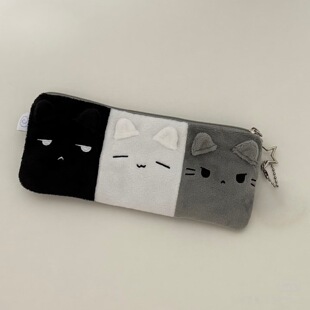 可爱黑白灰三色小猫笔袋高颜值ins毛绒小猫收纳学生文具便携