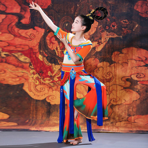 敦煌儿童飞天舞蹈演出服汉服古韵女童古典反琵琶异域风情表演服