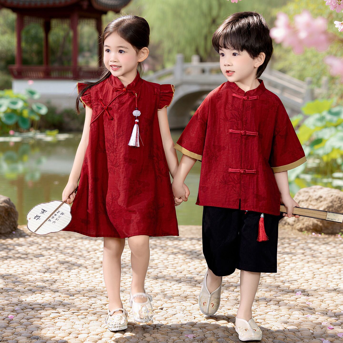 六一儿童中国风汉服表演服春装男童古风唐装幼儿园合唱舞蹈演出服