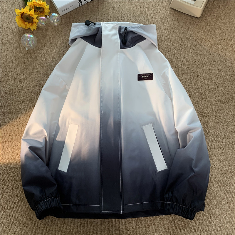 渐变色冲锋衣外套女春季胖mm宽松上衣显瘦学生大码休闲棒球服夹克