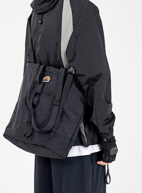 斜挎包男日本户外机能潮牌XPAC大容量多功能邮差包通勤手提托特包