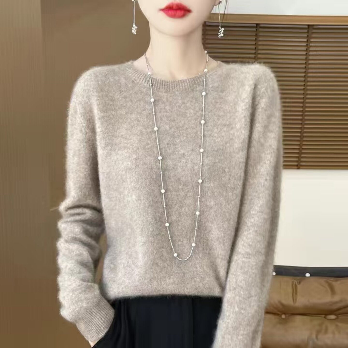 秋冬女圆领宽松打底毛衣