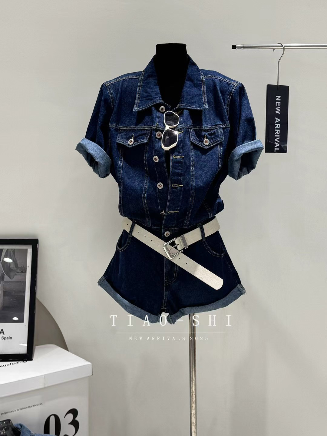 2025春款新品韩版潮流时尚宽松显瘦牛仔套装女高腰阔腿裤连体短裤
