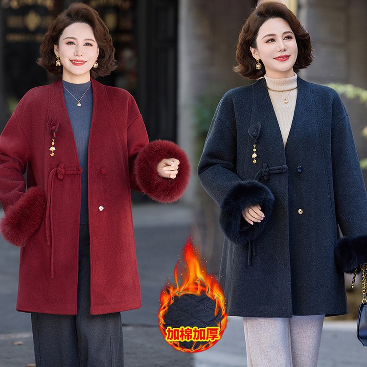 中年妈妈冬装外套中老年女装秋冬高贵洋气加厚水貂绒毛呢大衣50岁