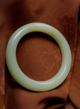 天然和田玉手镯51mm圈口女款玉镯