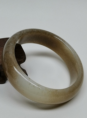 特价和田玉糖玉手镯59mm圈口玉镯